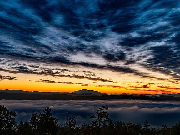 4th image of 53 Moon Shadow Drive