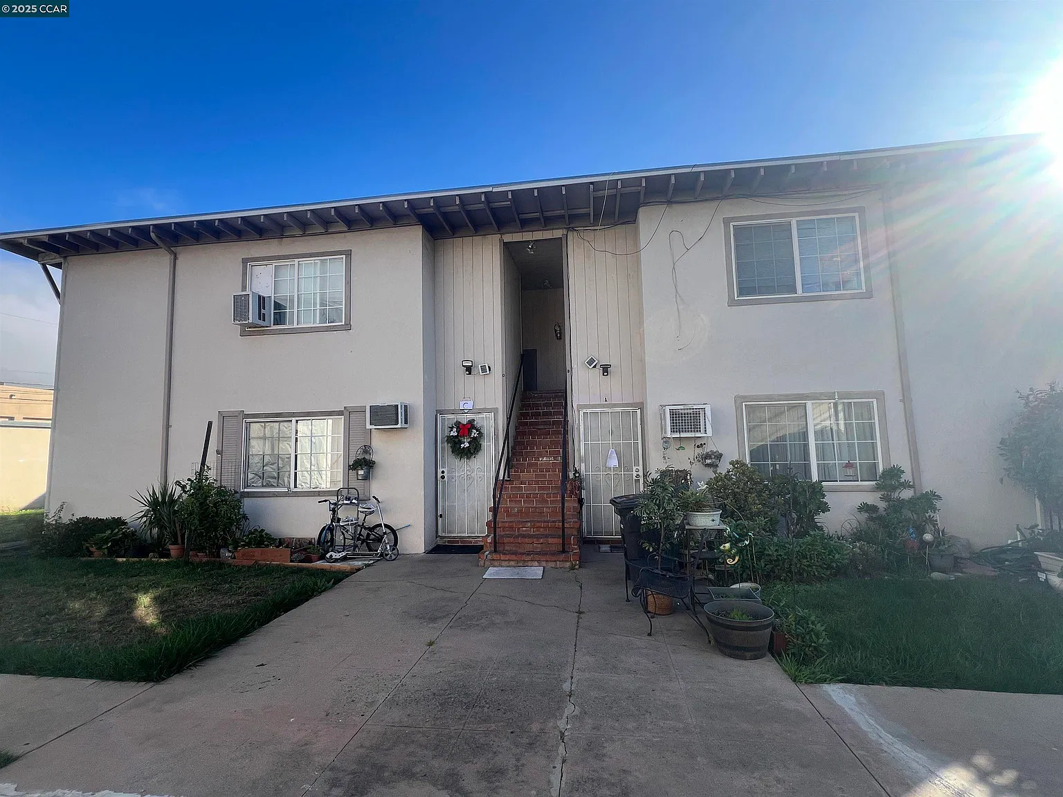 2780 Argyll Ave photo 1
