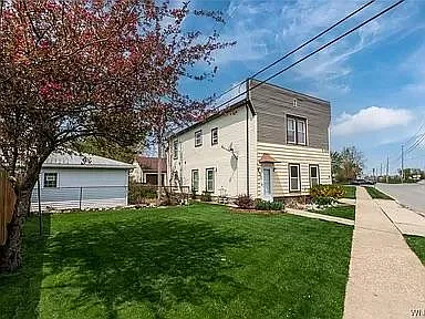 200 Center Ave #UPPER Photo 1