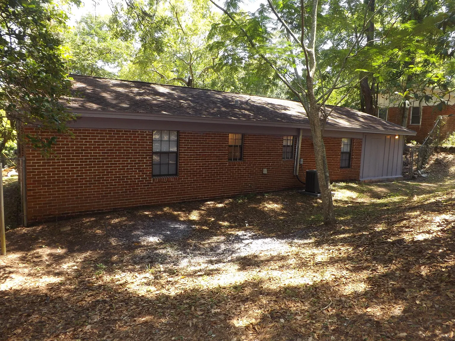 3 bed, 960 sqft, $1,650 — Photo 4