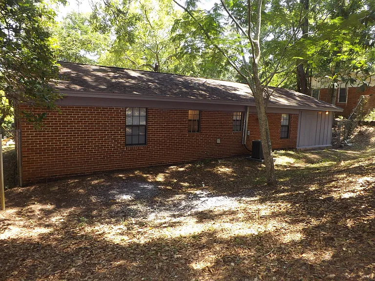 809 E Magnolia Dr — Photo 4