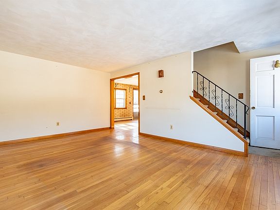 5th image of 13 Dawes St