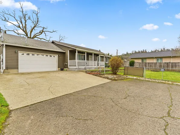 2966 NE Douglas Ave, Roseburg, OR 97470