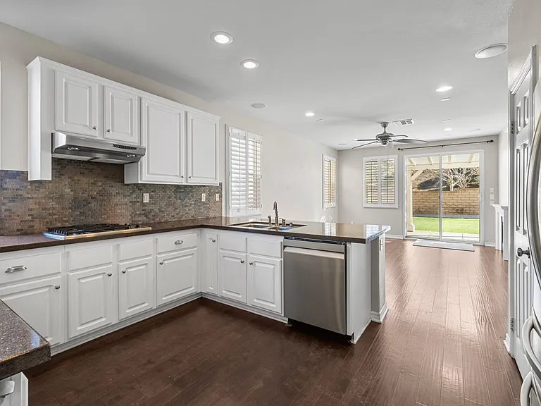 37200 Pergola Ter — Photo 10