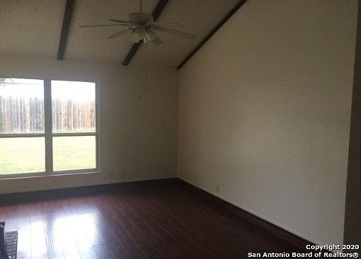 4th image of 7531 Pipers Way