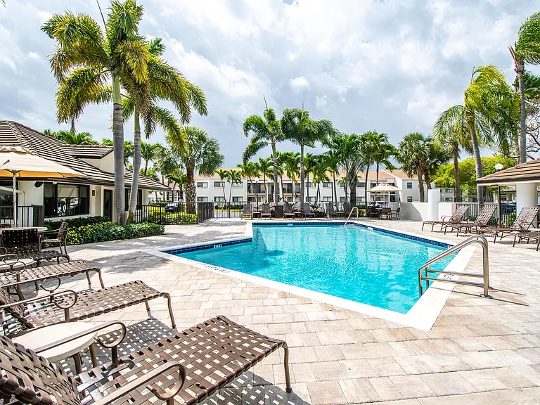 Legacy Vista Palms — Photo 10