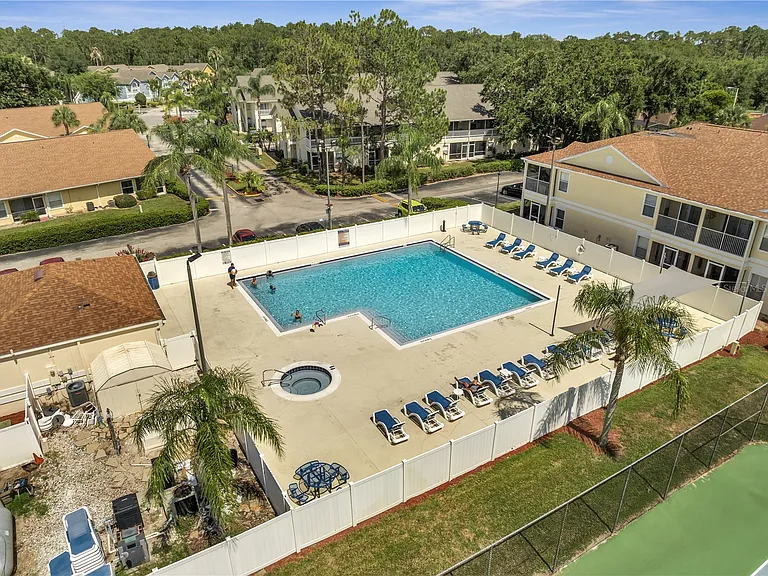 3211 Sabal Palms Ct — Photo 15