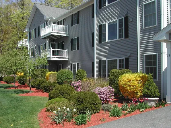 23 Green Leaves Dr Unit 115, Amherst, MA 01002