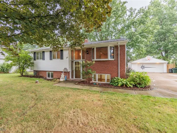 8648 Boston Rd, North Royalton, OH 44133