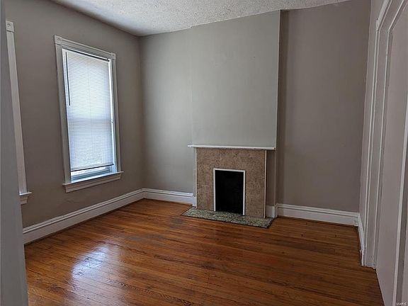 3rd image of 3215 Oregon Ave