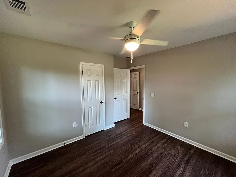 2102 Somerset Ave — Photo 11