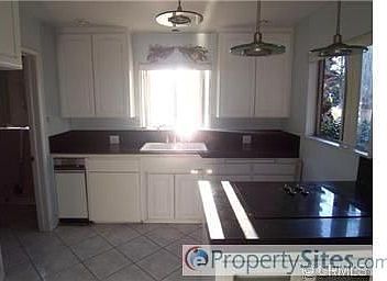 2nd image of 1009 E Grand Blvd