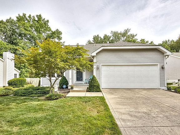 2nd image of 5452 Woodville Ct