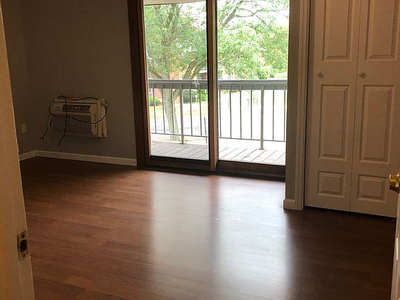 Master bedroom with balcony 