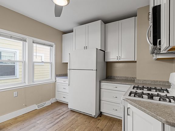 2nd image of 275 Sterling Ave