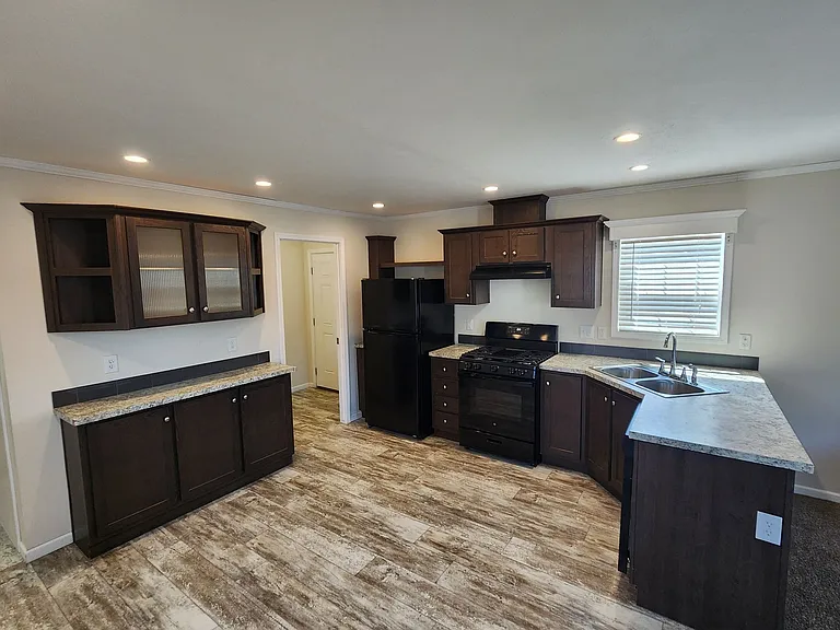 Belle Villa Lake — Photo 20
