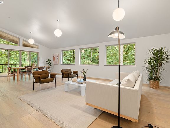 4th image of 3105 NW Blue Sky Ln