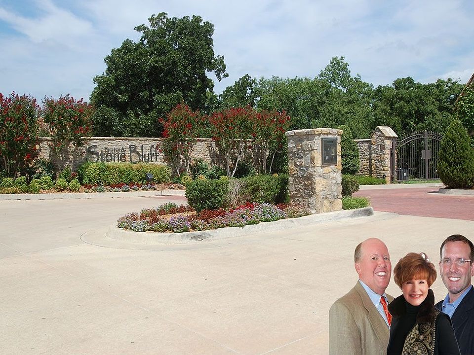 Estate Lot in THe Estates at Stone Bluff