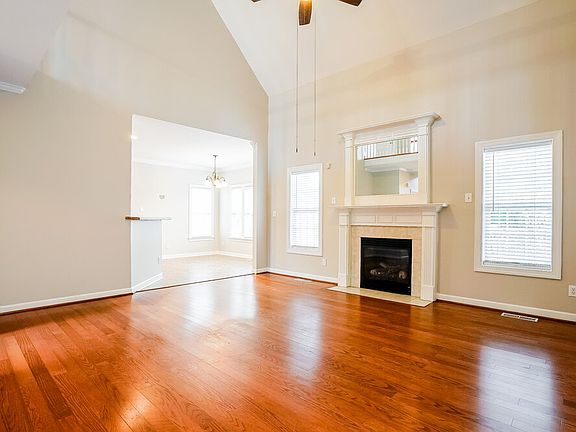 4th image of 273 Windgate Dr