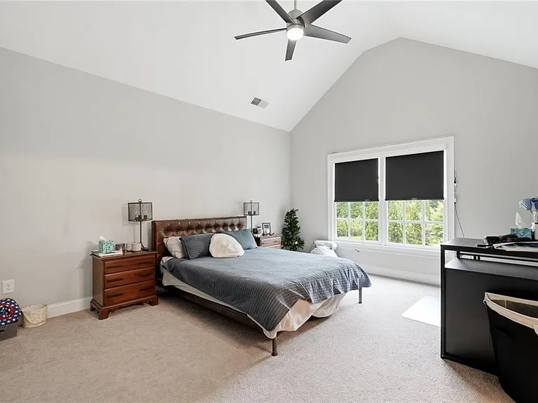 1012 Summit View Ln — Photo 17