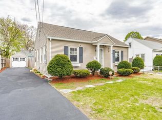 29 Eddy St, Springfield, MA 01104