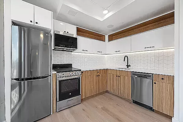 Rented by REAL New York | media 30