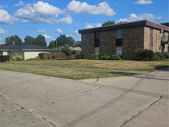 2nd image of 16112 Maple Park Dr APT 23