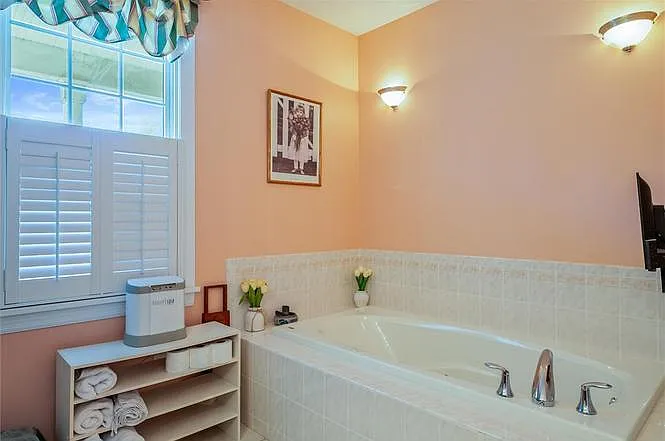 690 Hillside Ave — Photo 12