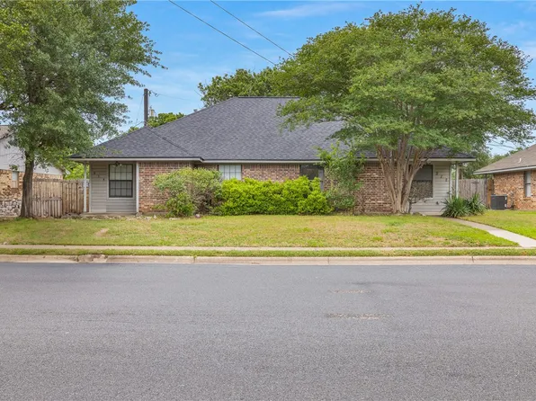 512 Corregidor Dr, College Station, TX 77840