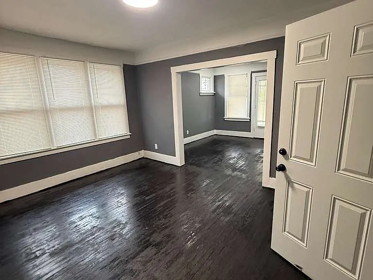 2676 Sturtevant St #4 — Photo 4