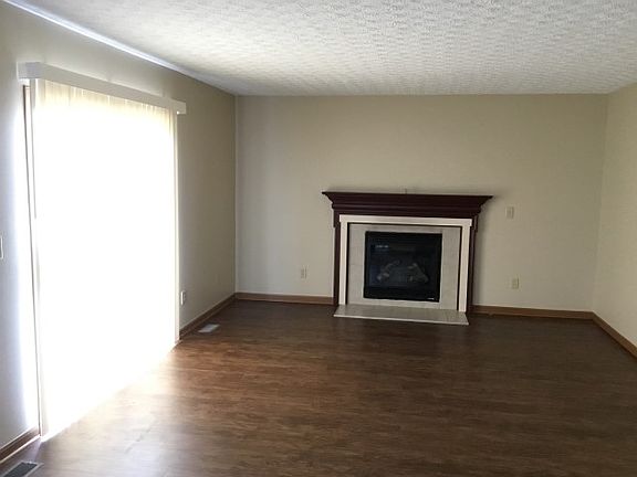 3rd image of 8966 Coral Canyon Cir
