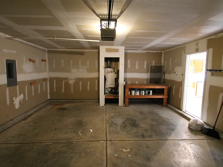 583 Stonehenge Dr — Photo 9