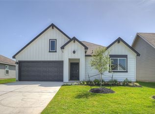 414 Lancebill Dr, Lockhart, TX 78644