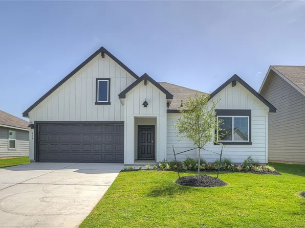 414 Lancebill Dr, Lockhart, TX 78644