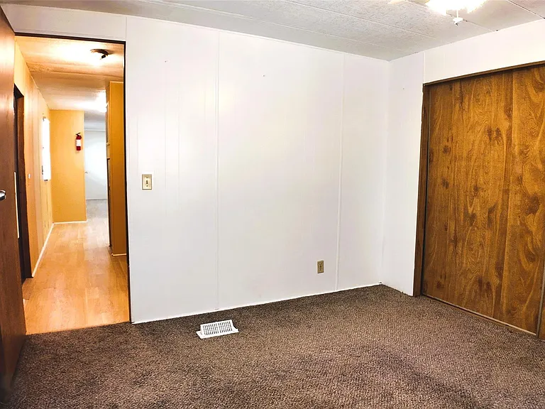 251 Oakdale Dr — Photo 25