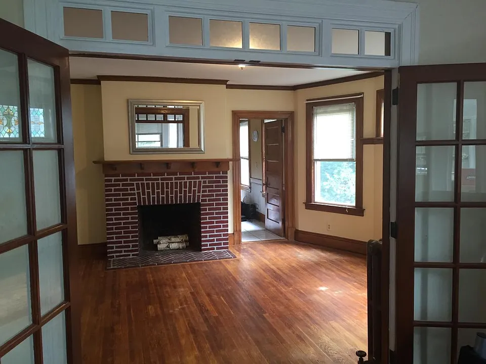176 Whiting Ln #1