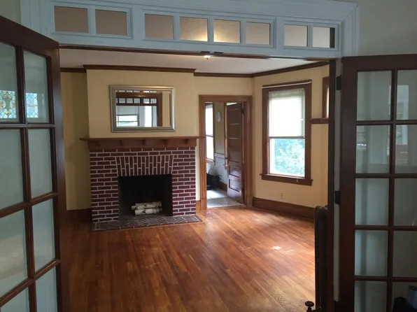 176 Whiting Ln Floor 1, West Hartford, CT 06119