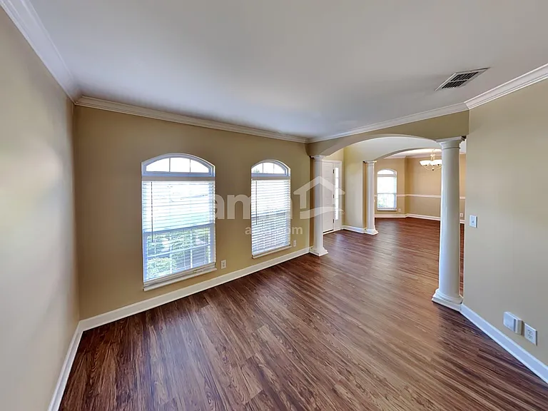 104 Lance Park Cir — Photo 7