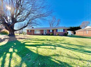 304 Ken Ln, Ridgeway, VA 24148