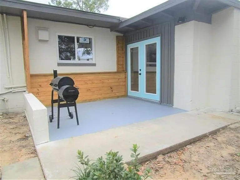 814 Woodland Dr — Photo 5