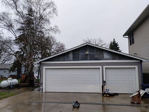 4th image of 19037 Island View Dr