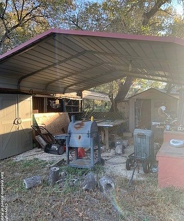 5th image of 119 Little Creek Dr