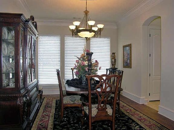 3rd image of 5404 Hidden Oaks Ln