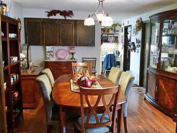 5th image of 12806 SE McGillivray Blvd