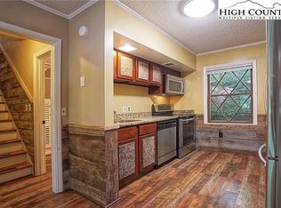 116 Shagbark Rd, Banner Elk, NC 28604