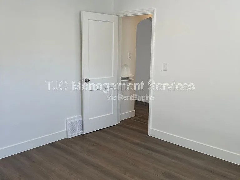 433 Harrison St — Photo 11