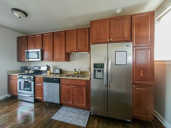 2nd image of 5075 1/2 N Wolcott Ave #3