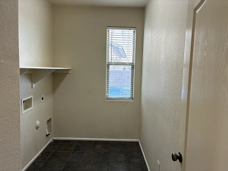 2217 W Steed Rdg — Photo 42