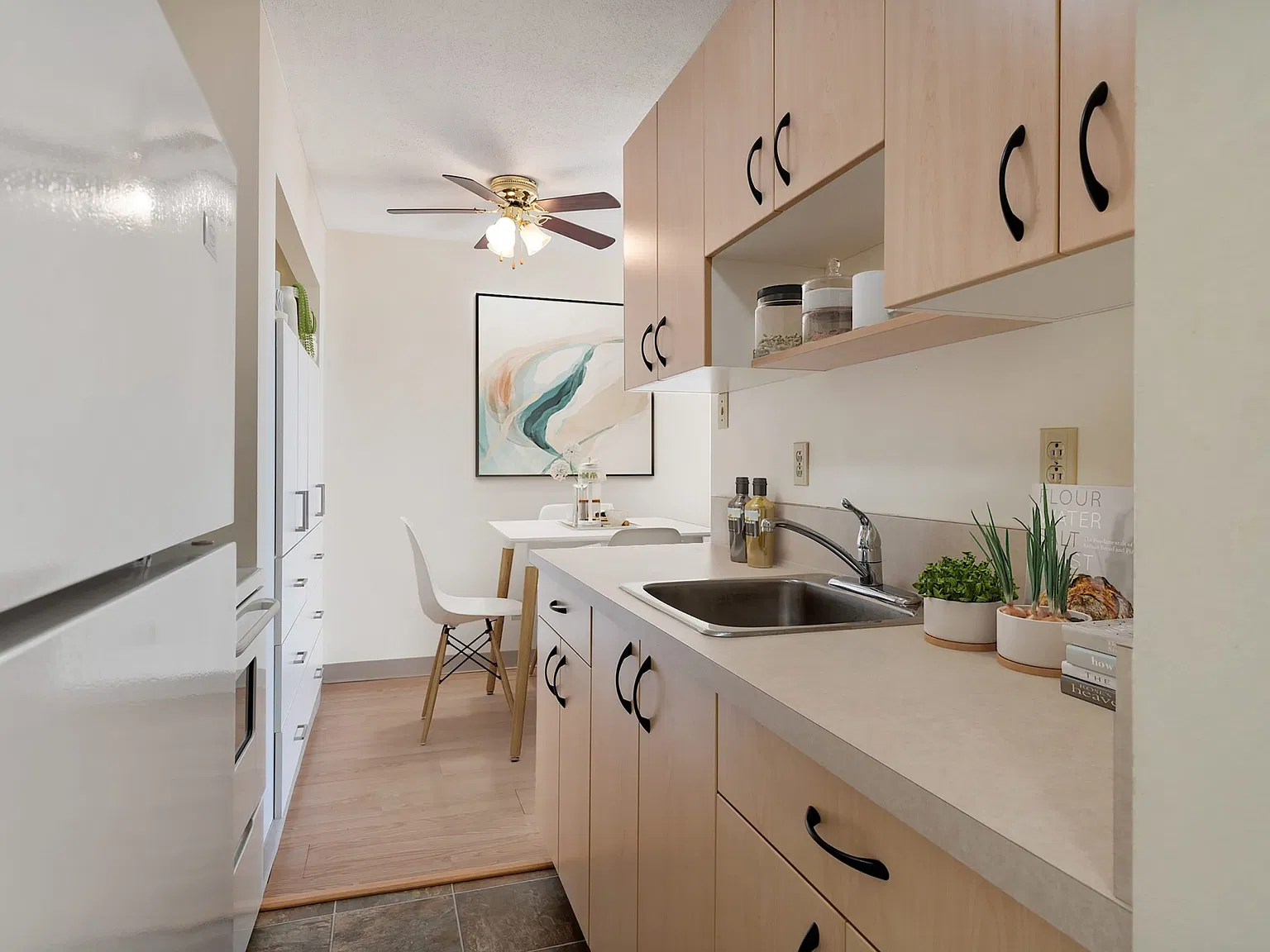 Legacy Tower | 1BR — Photo 4