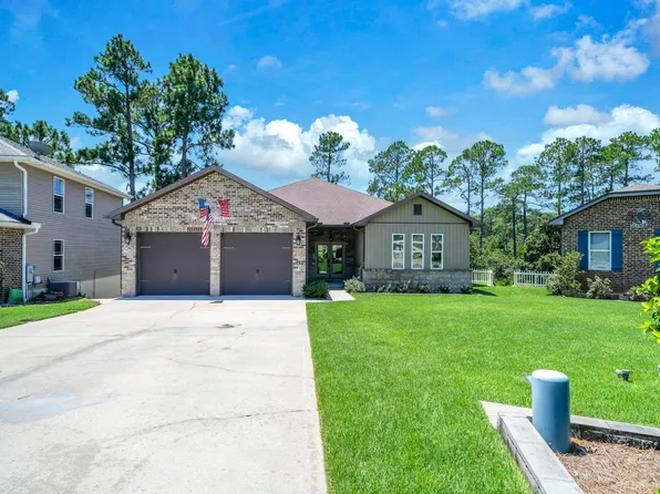 233 Gracie Ln, Niceville, FL 32578